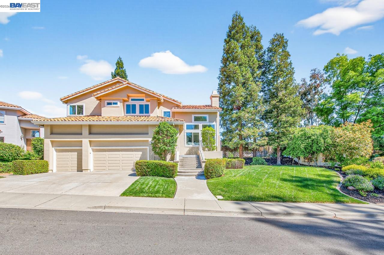788 Crystal Ln
