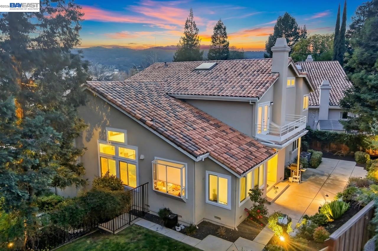 788 Crystal Ln