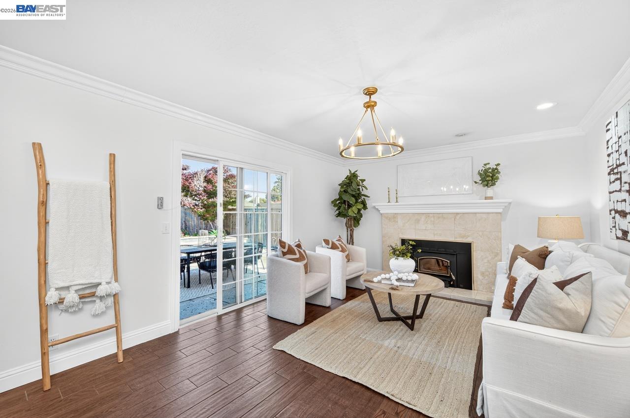 6857 Penn Dr