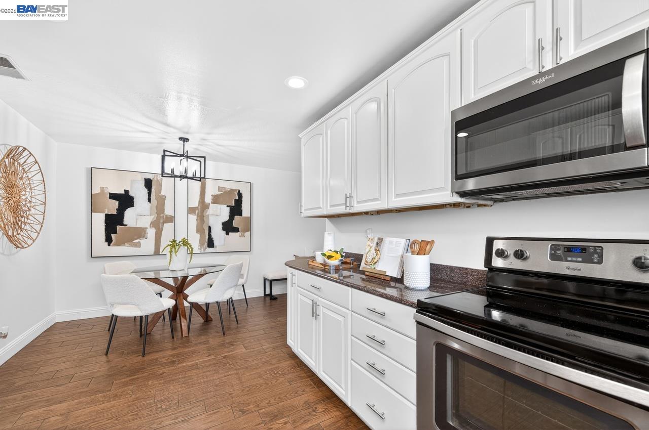 6857 Penn Dr