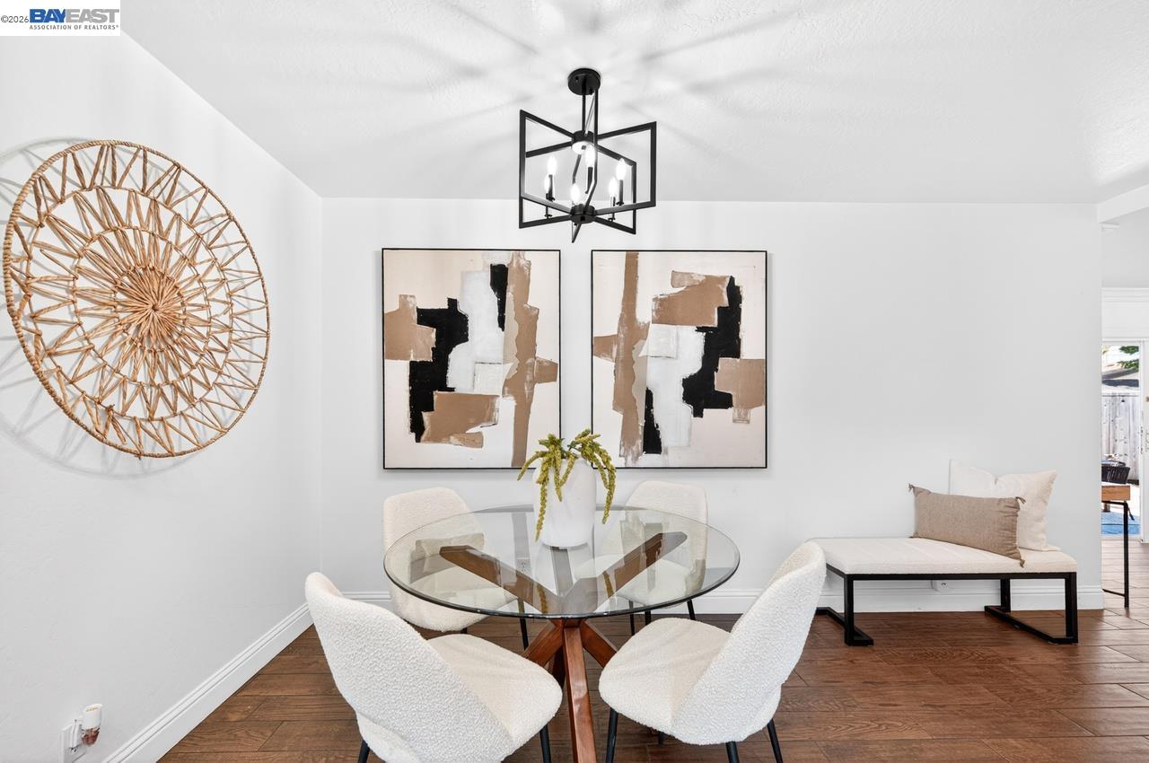 6857 Penn Dr