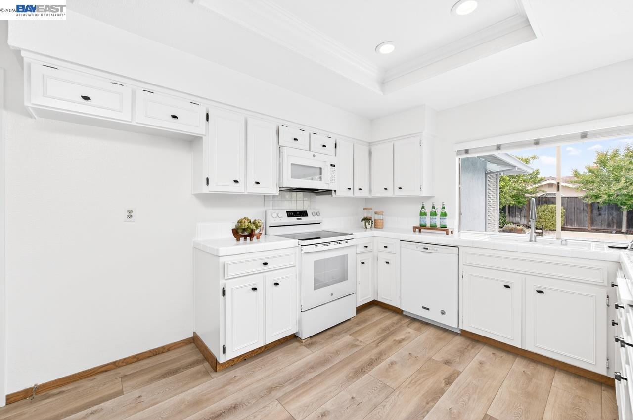 7449 Muirwood Ct