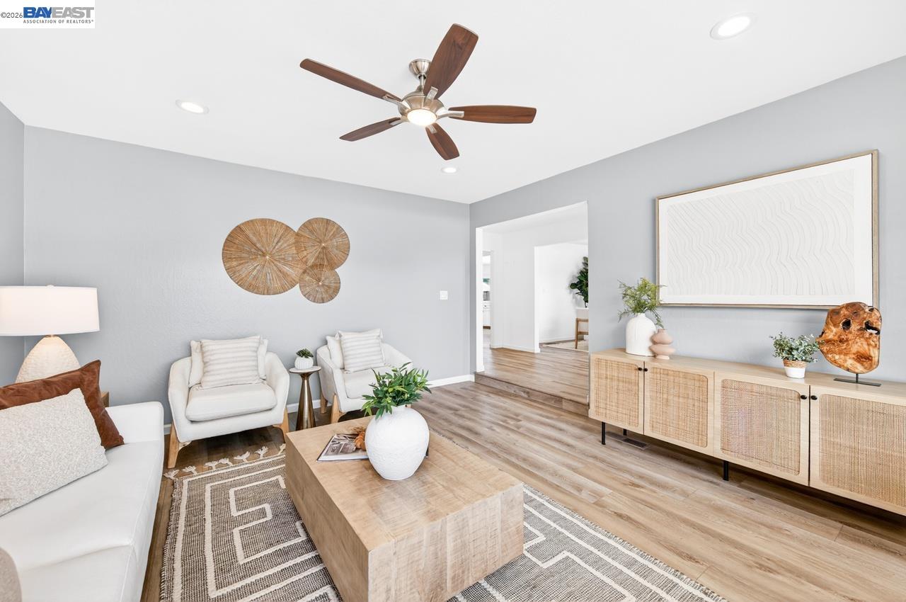 7449 Muirwood Ct