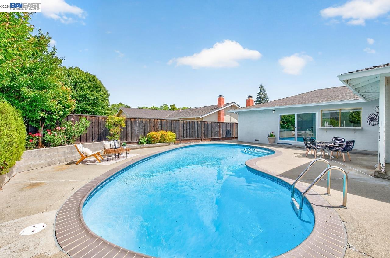 7449 Muirwood Ct