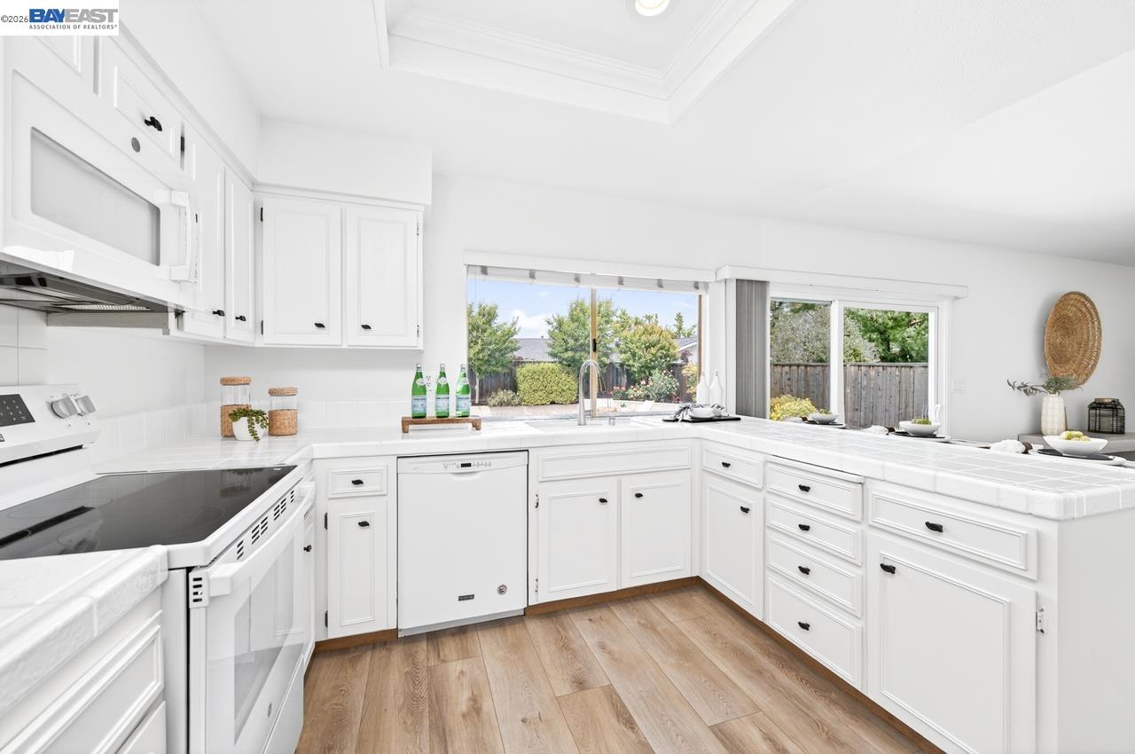 7449 Muirwood Ct