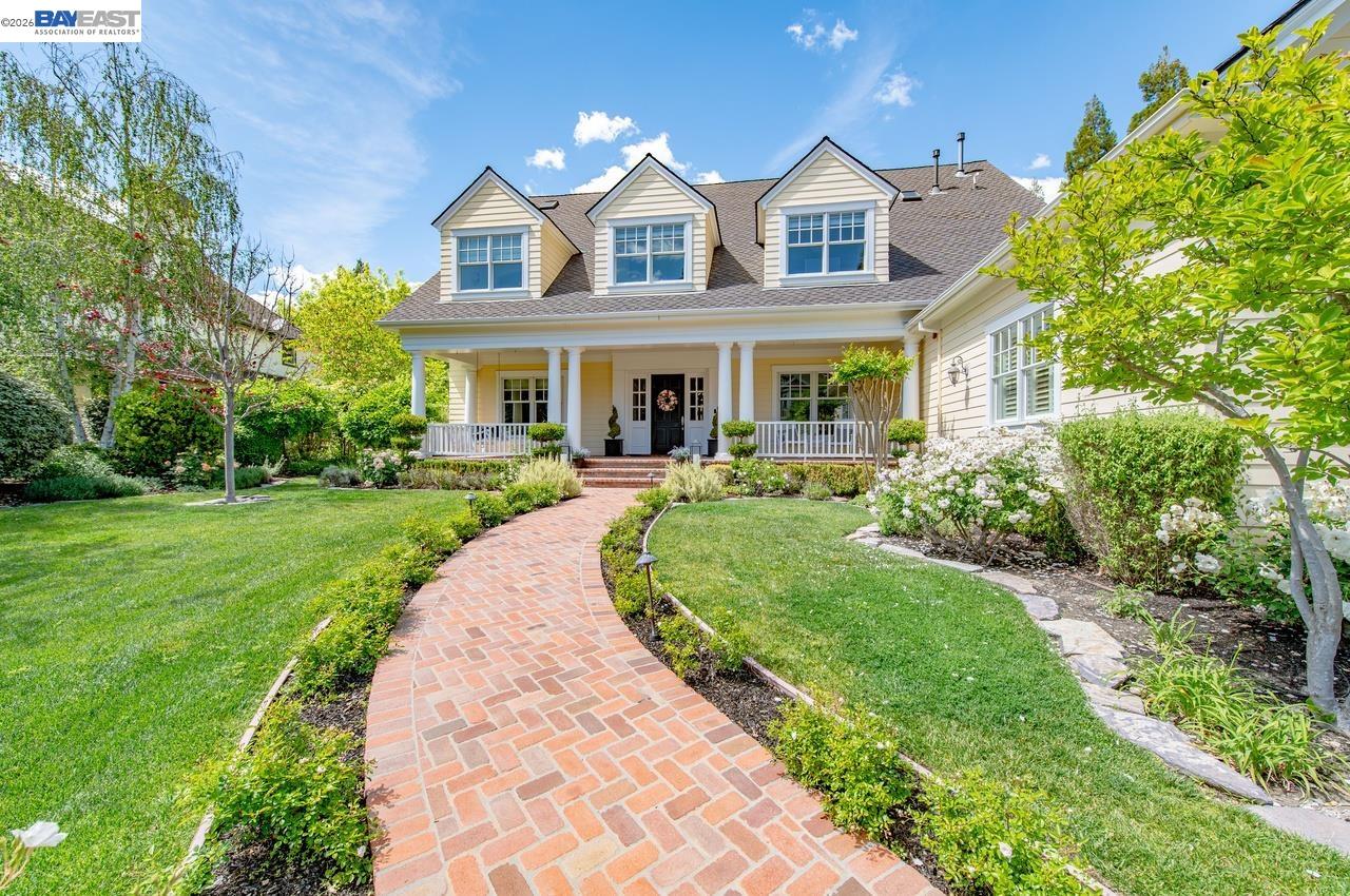 862 Gray Fox Cir