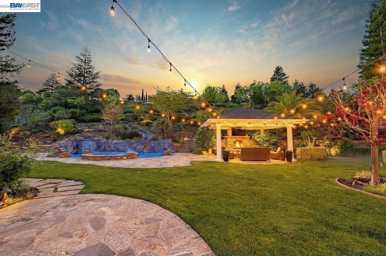862 Gray Fox Cir