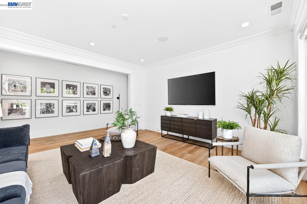 862 Gray Fox Cir