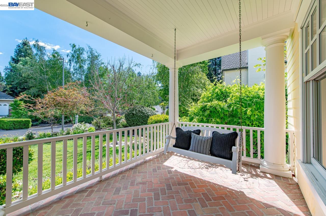 862 Gray Fox Cir