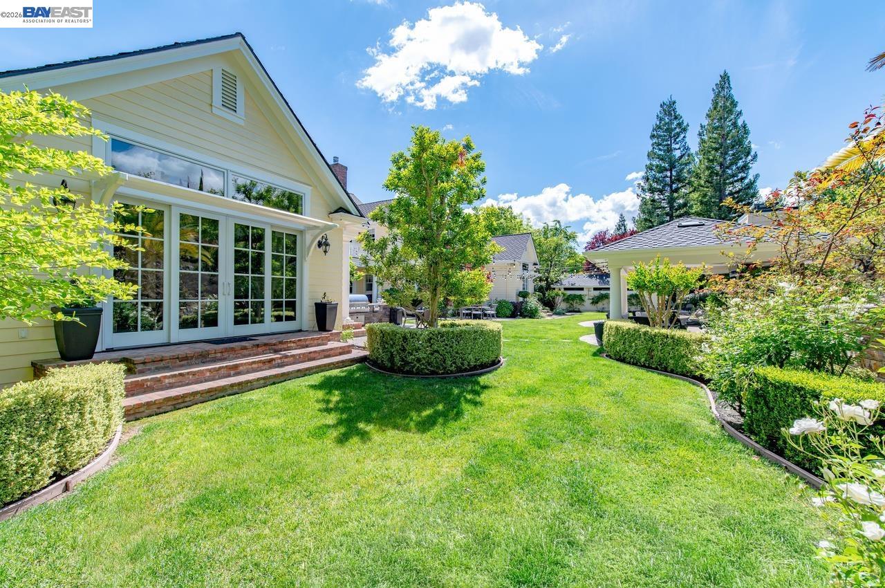 862 Gray Fox Cir