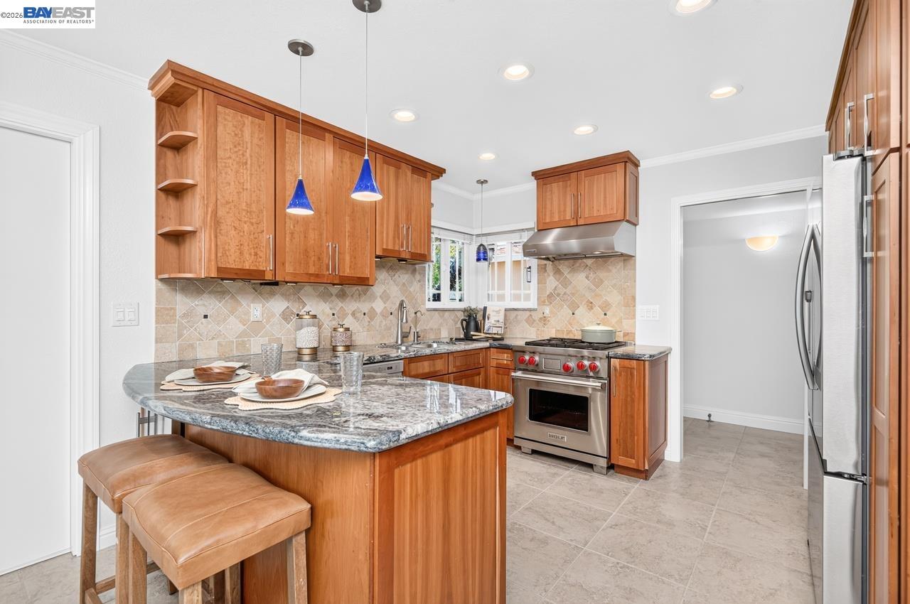 6252 Robin Ct