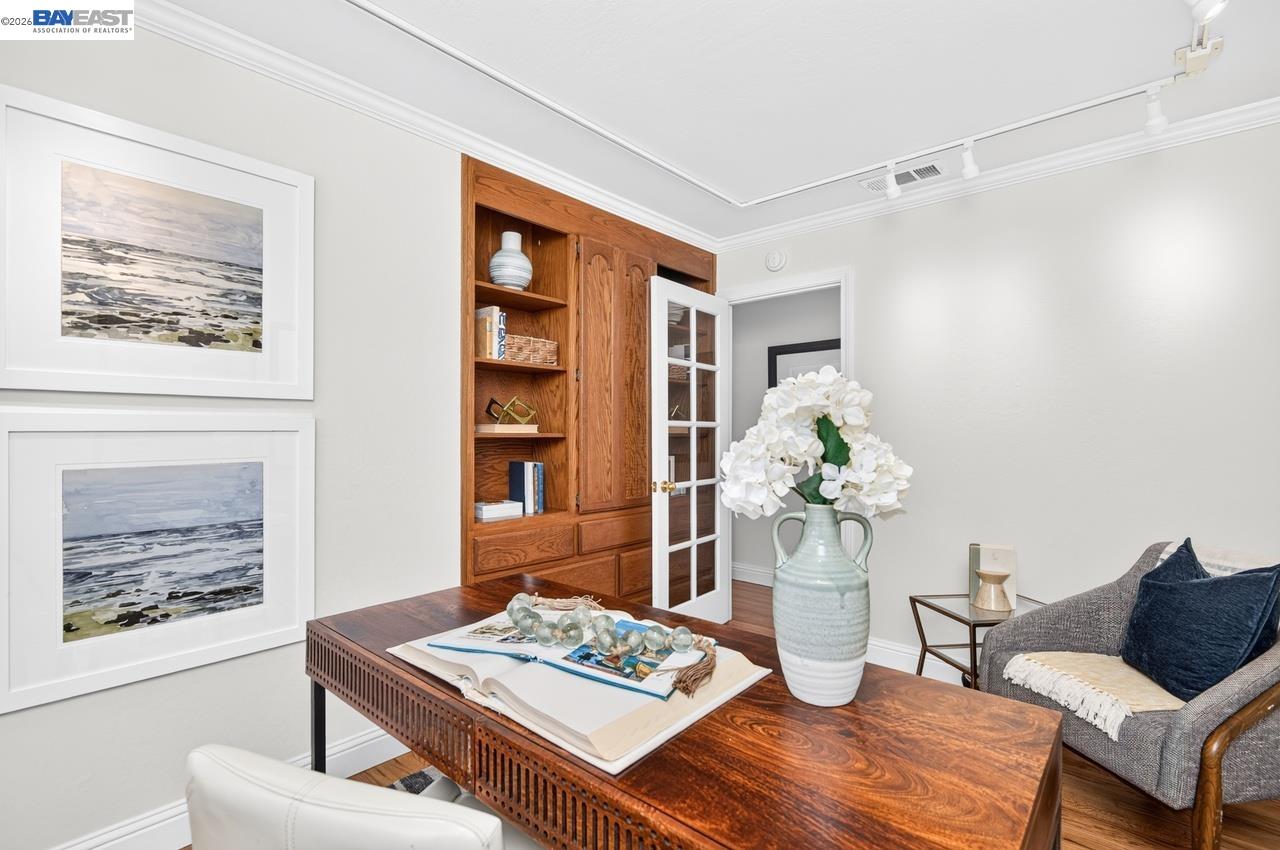 6252 Robin Ct