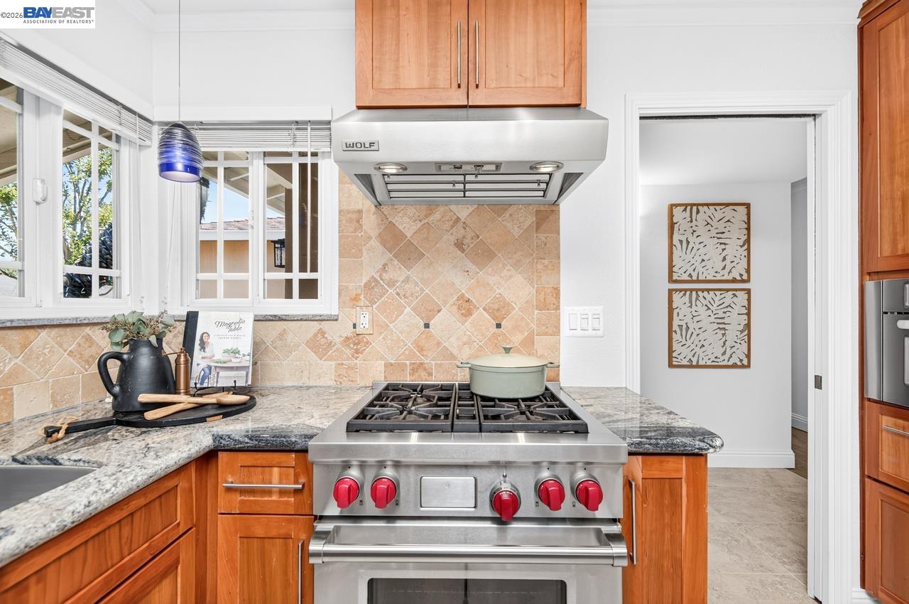 6252 Robin Ct