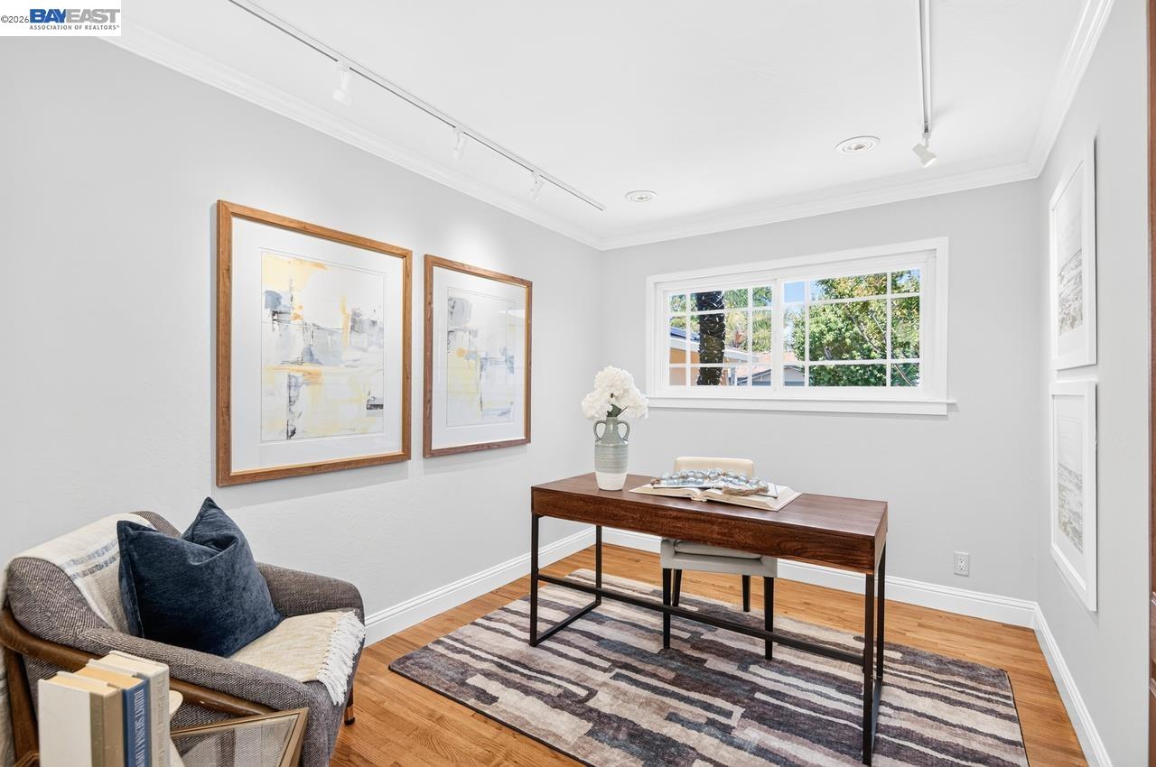 6252 Robin Ct