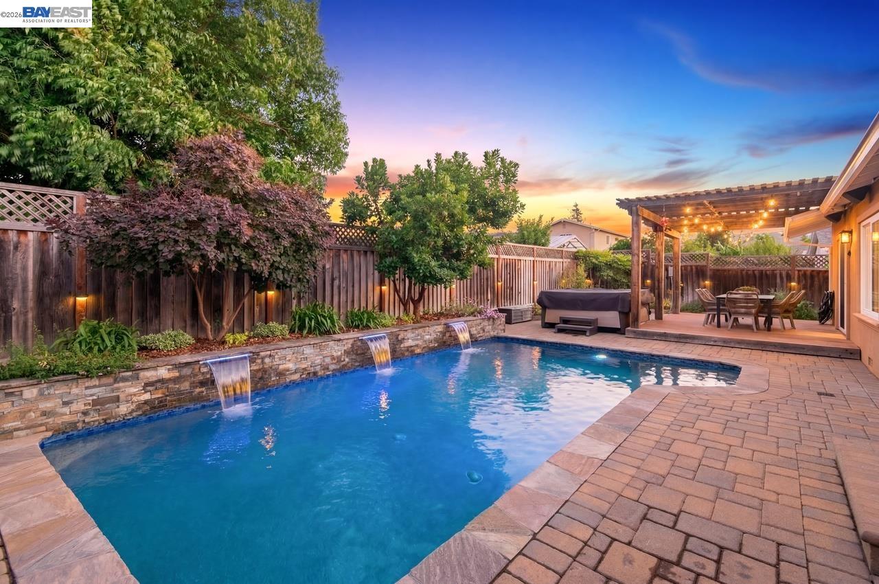 6252 Robin Ct