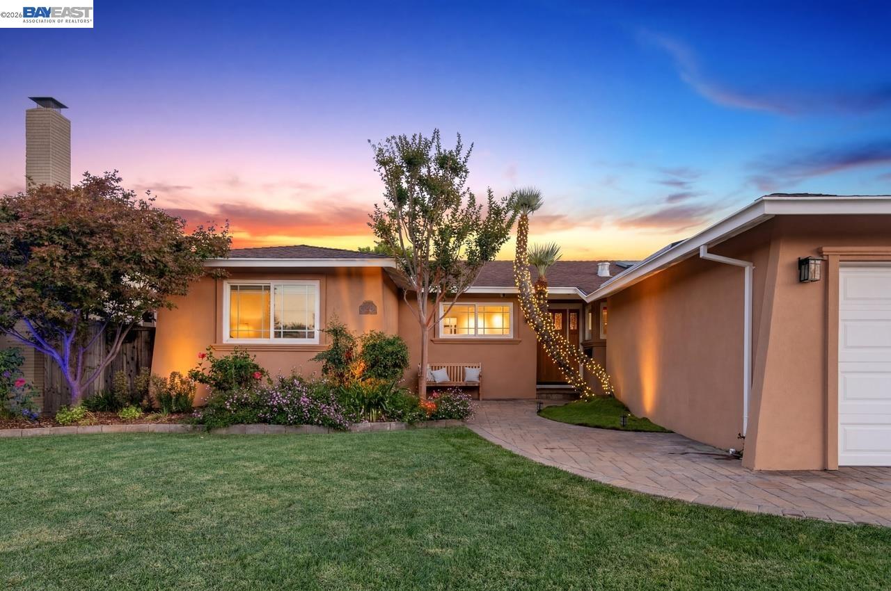 6252 Robin Ct