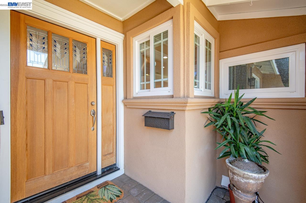6252 Robin Ct
