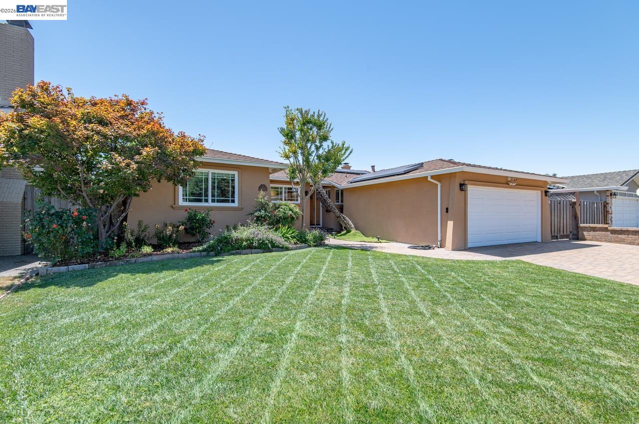 6252 Robin Ct