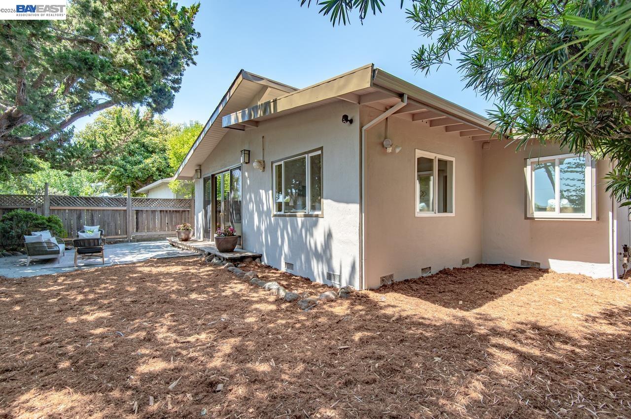 5223 Crane Ave