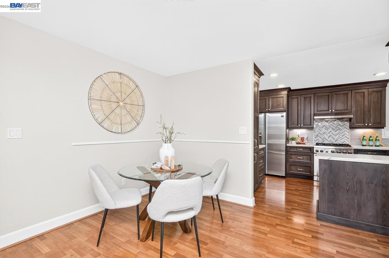 282 Del Valle Ct
