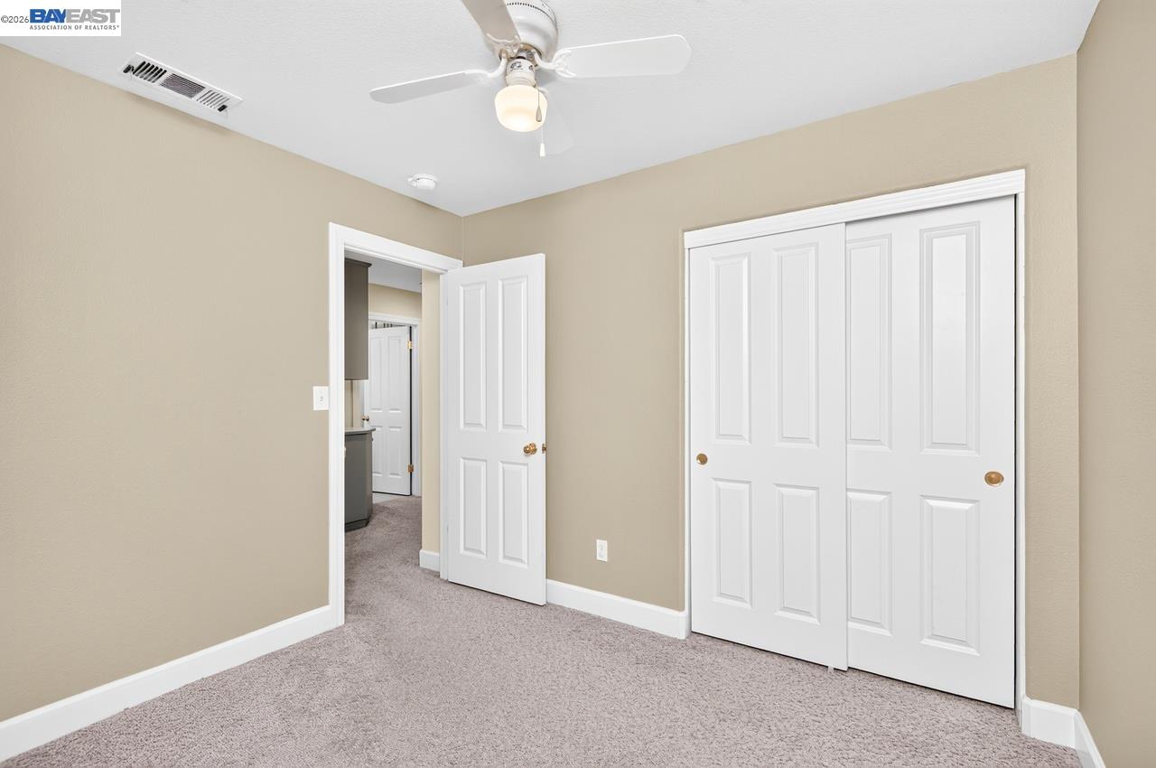 282 Del Valle Ct