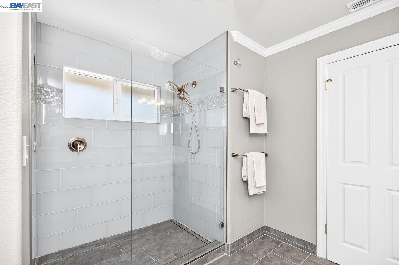 282 Del Valle Ct