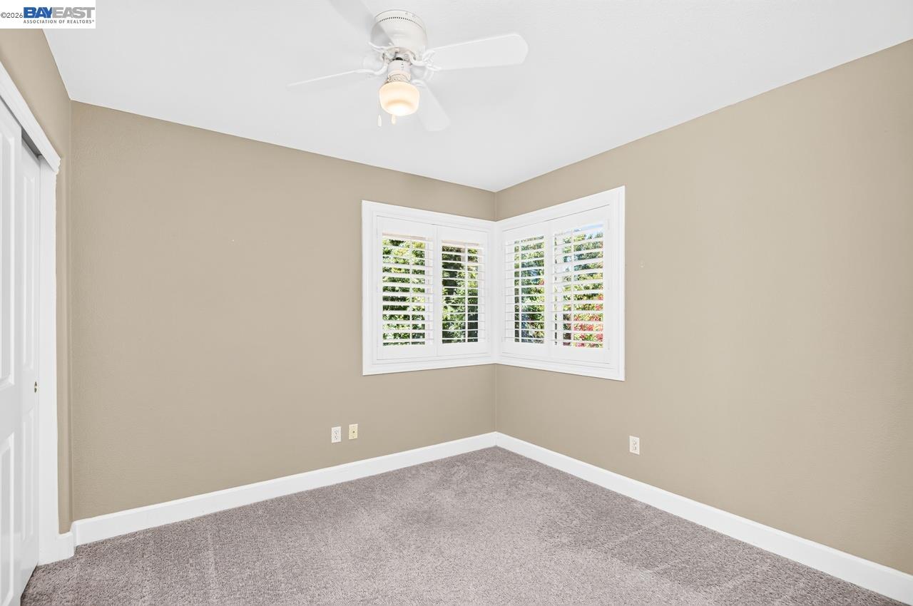 282 Del Valle Ct
