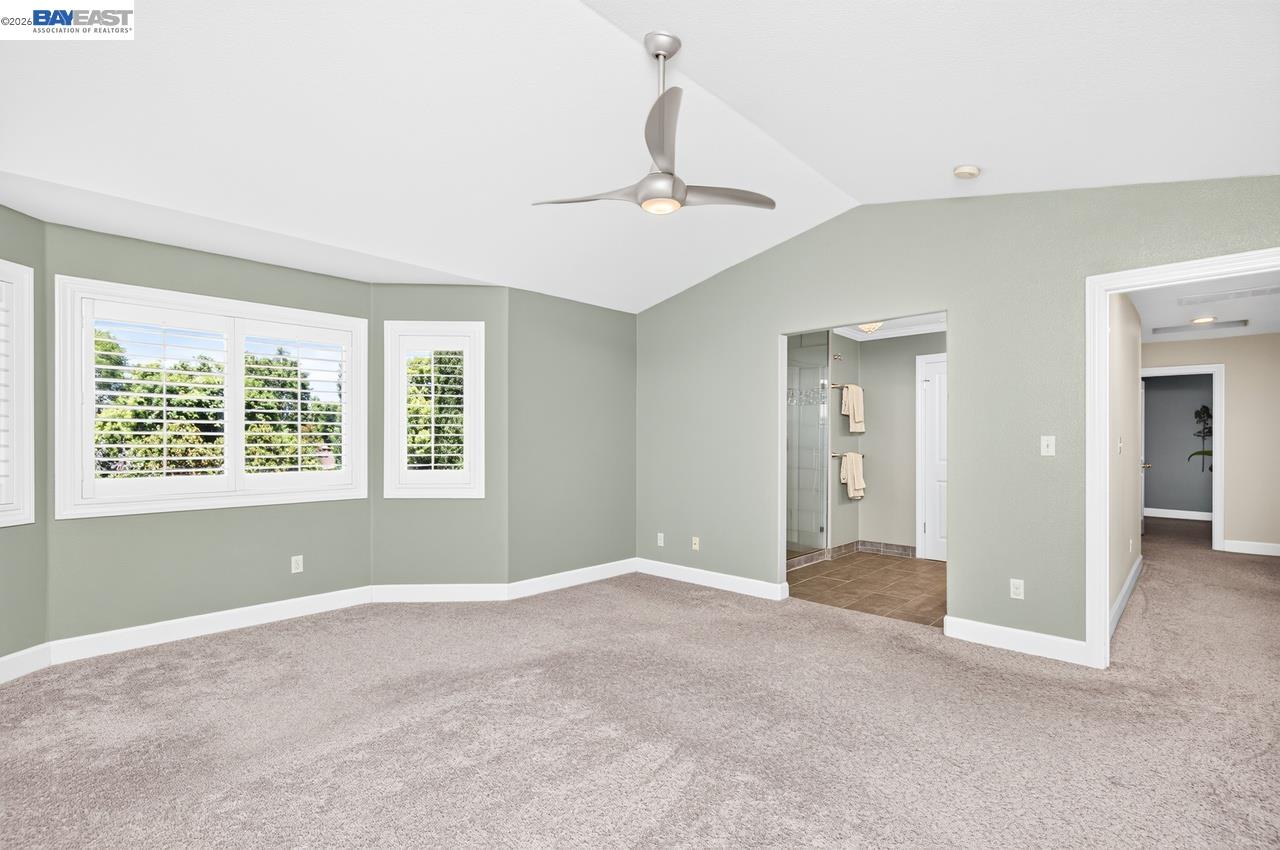 282 Del Valle Ct