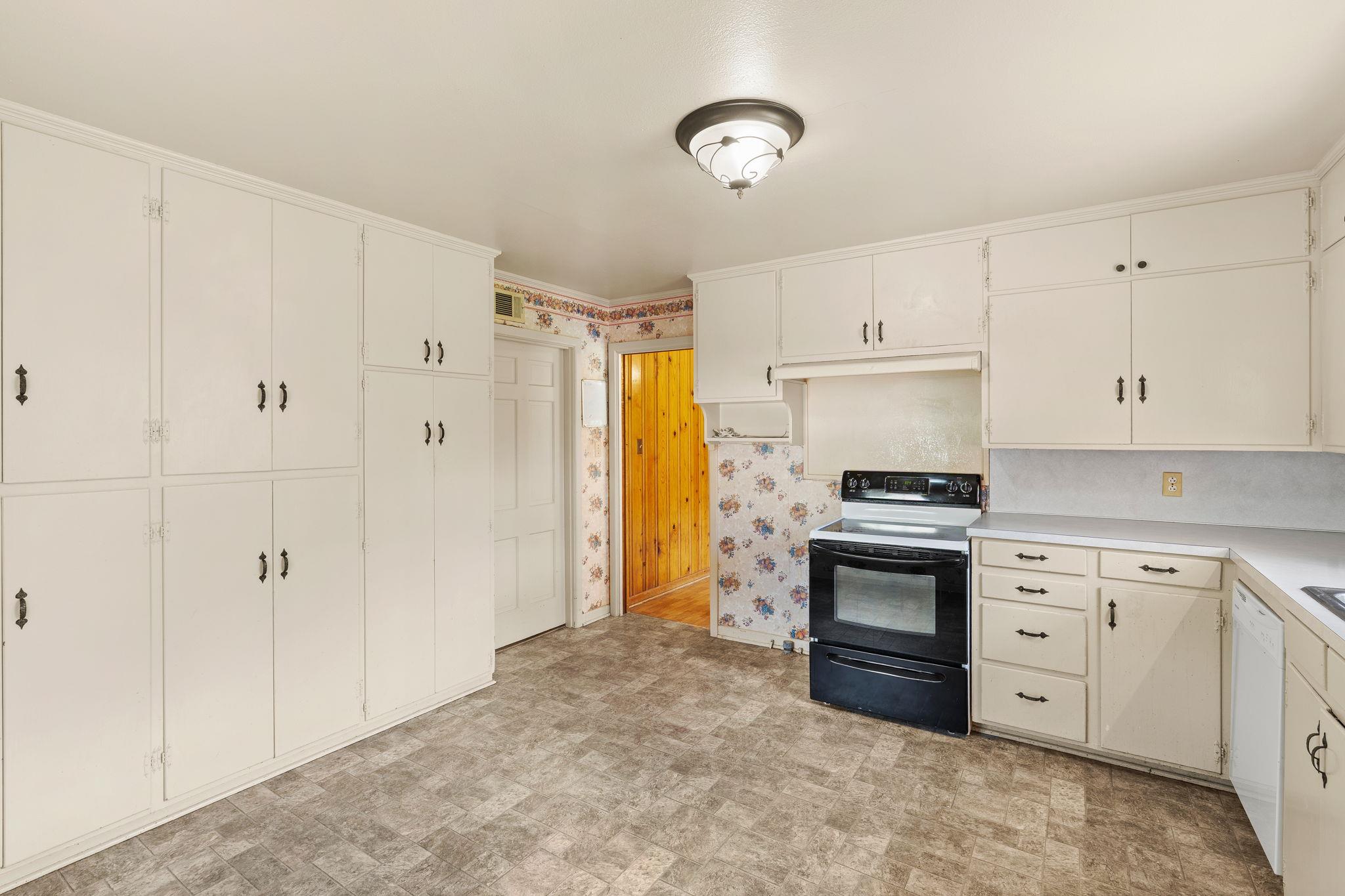 609 Oakhill DR