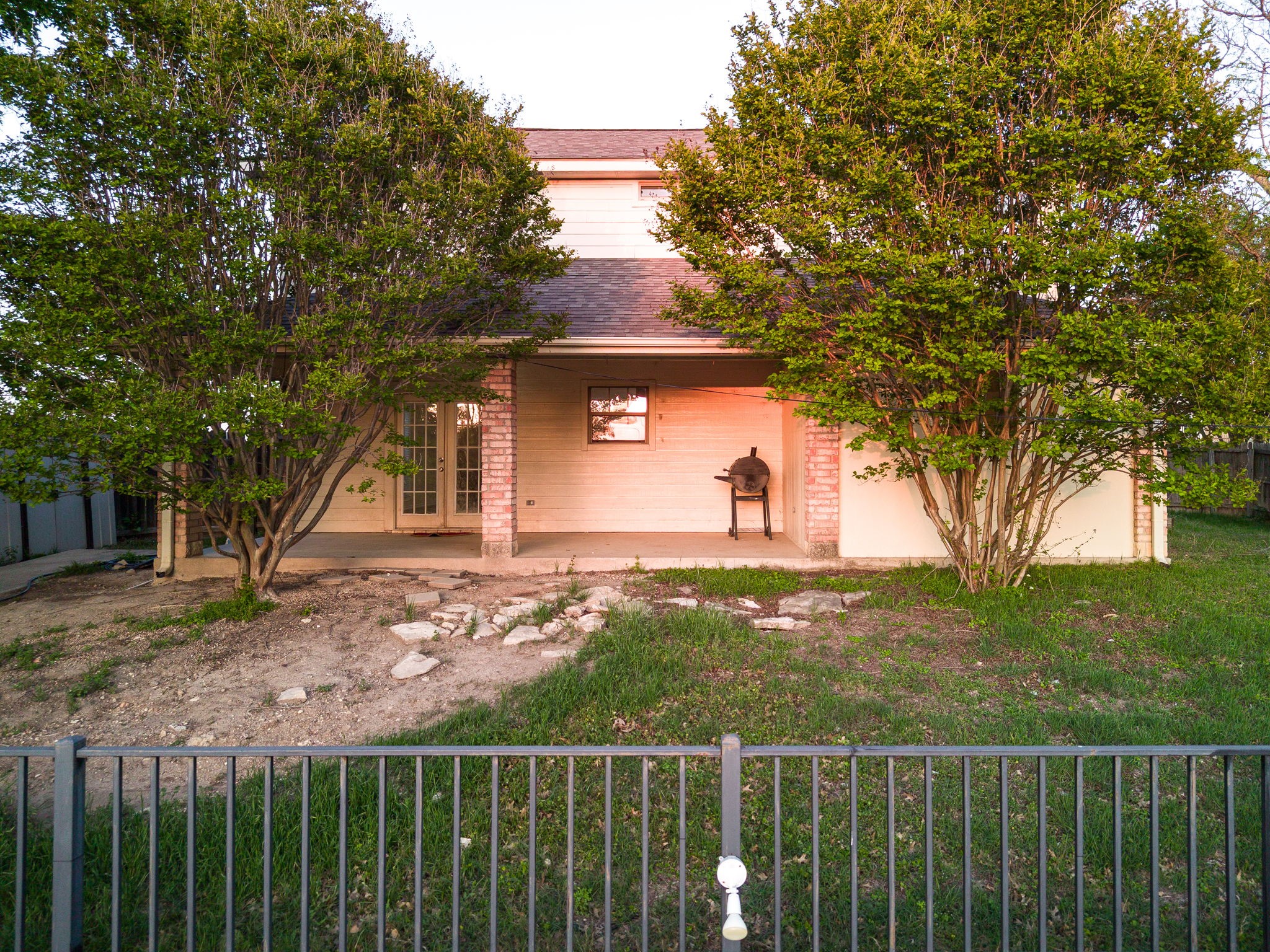 10 Saul Street