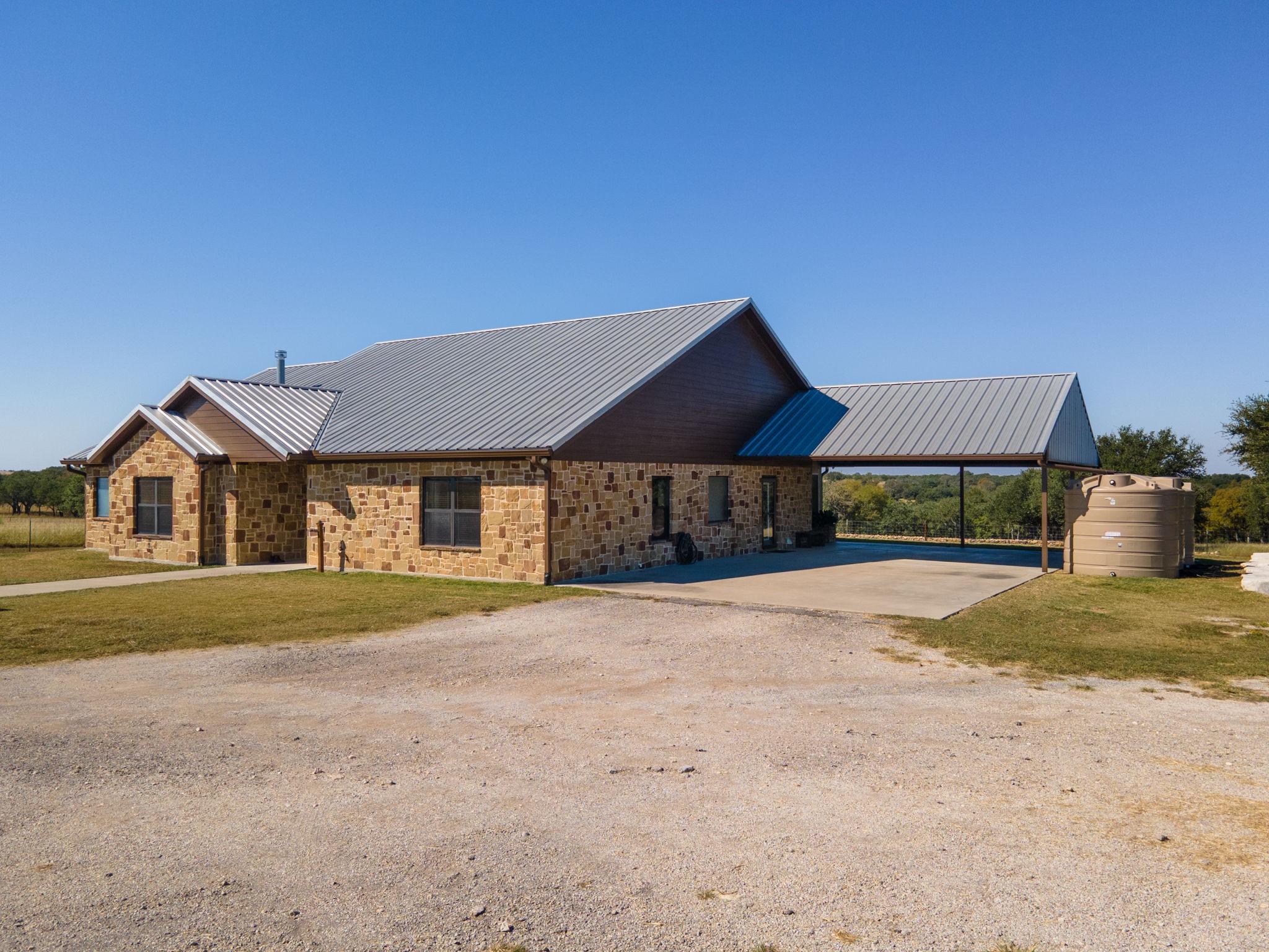 1597 County Road 176