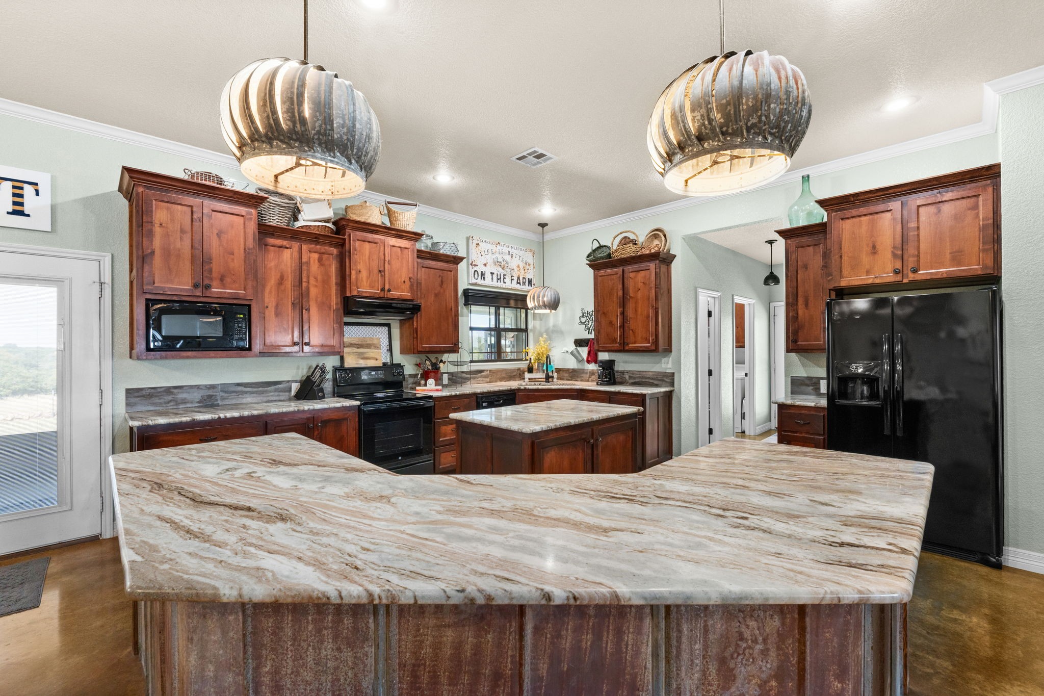 1597 County Road 176