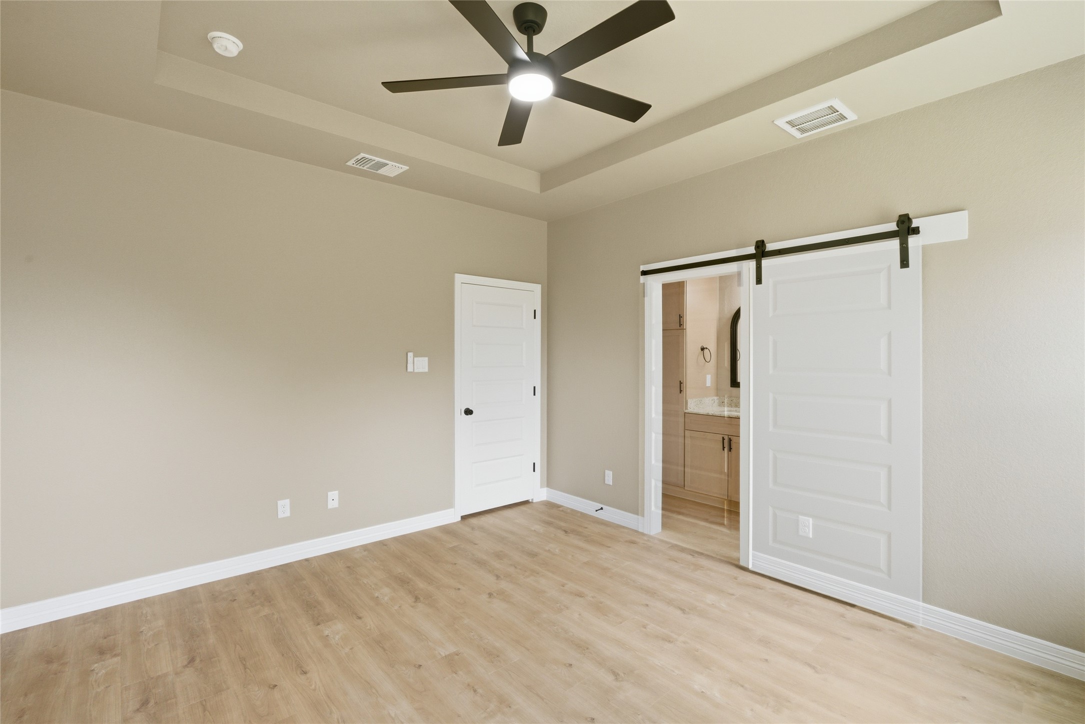 1311 Lone Pine Way