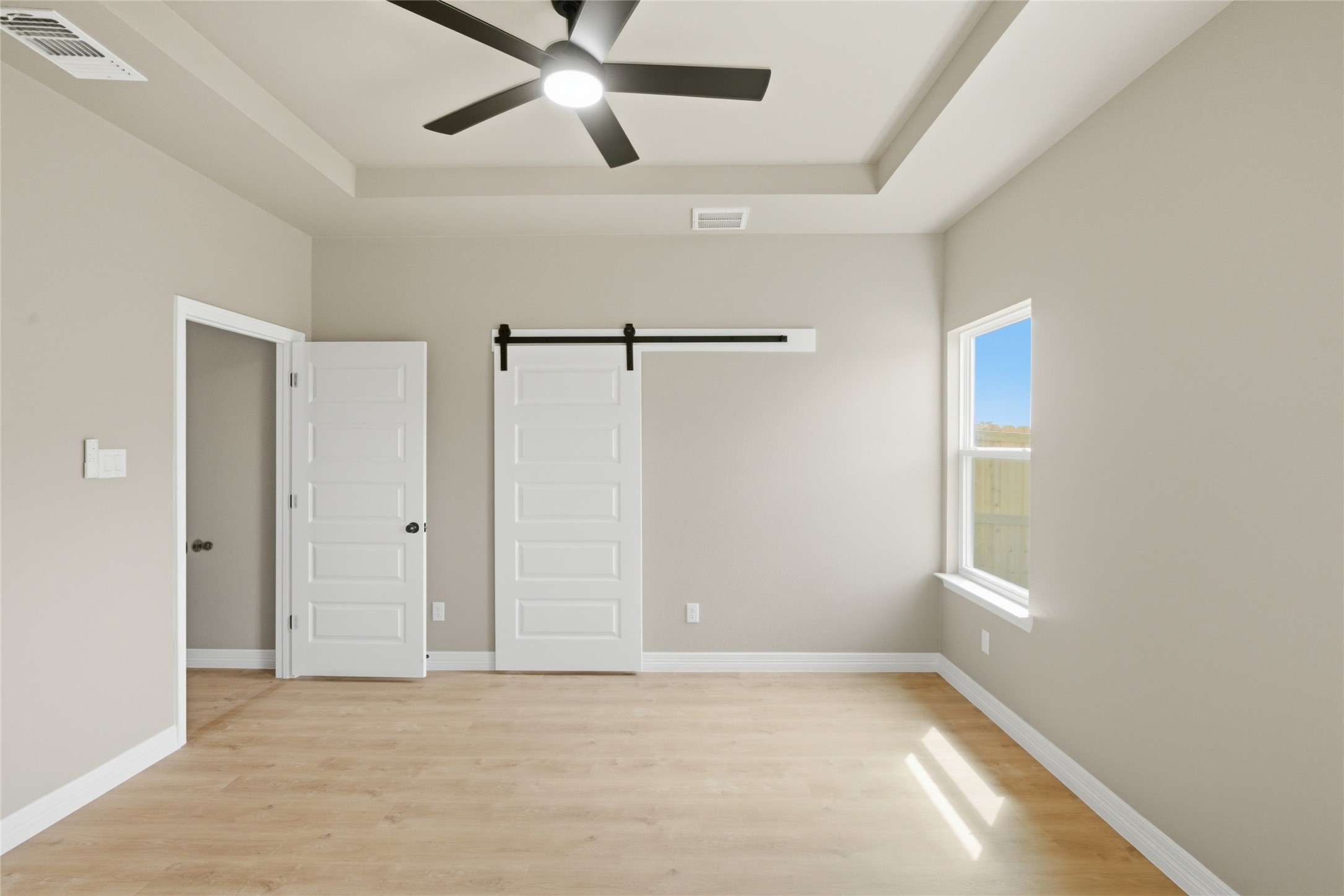 1311 Lone Pine Way