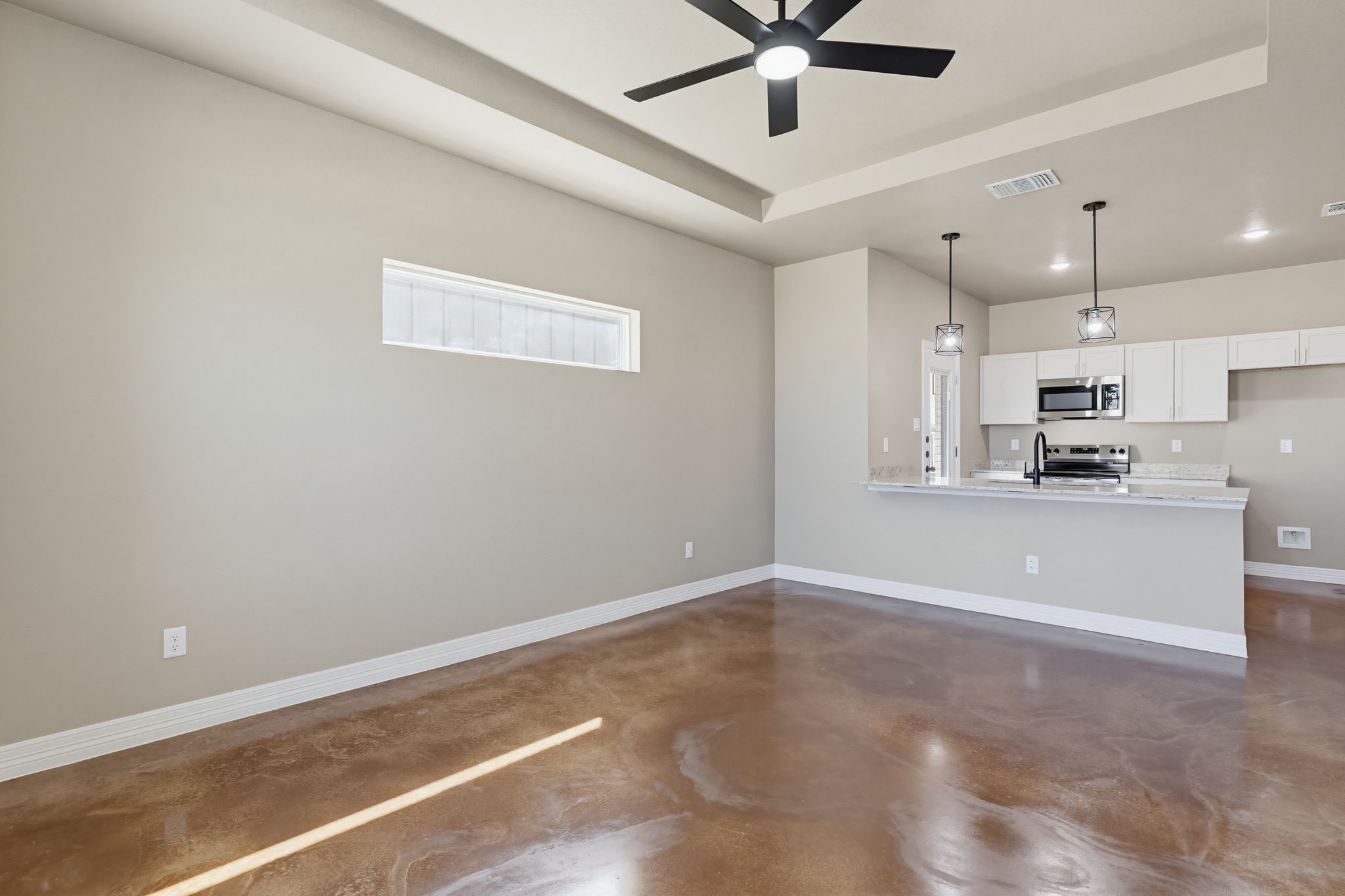 1313 Lone Pine Way