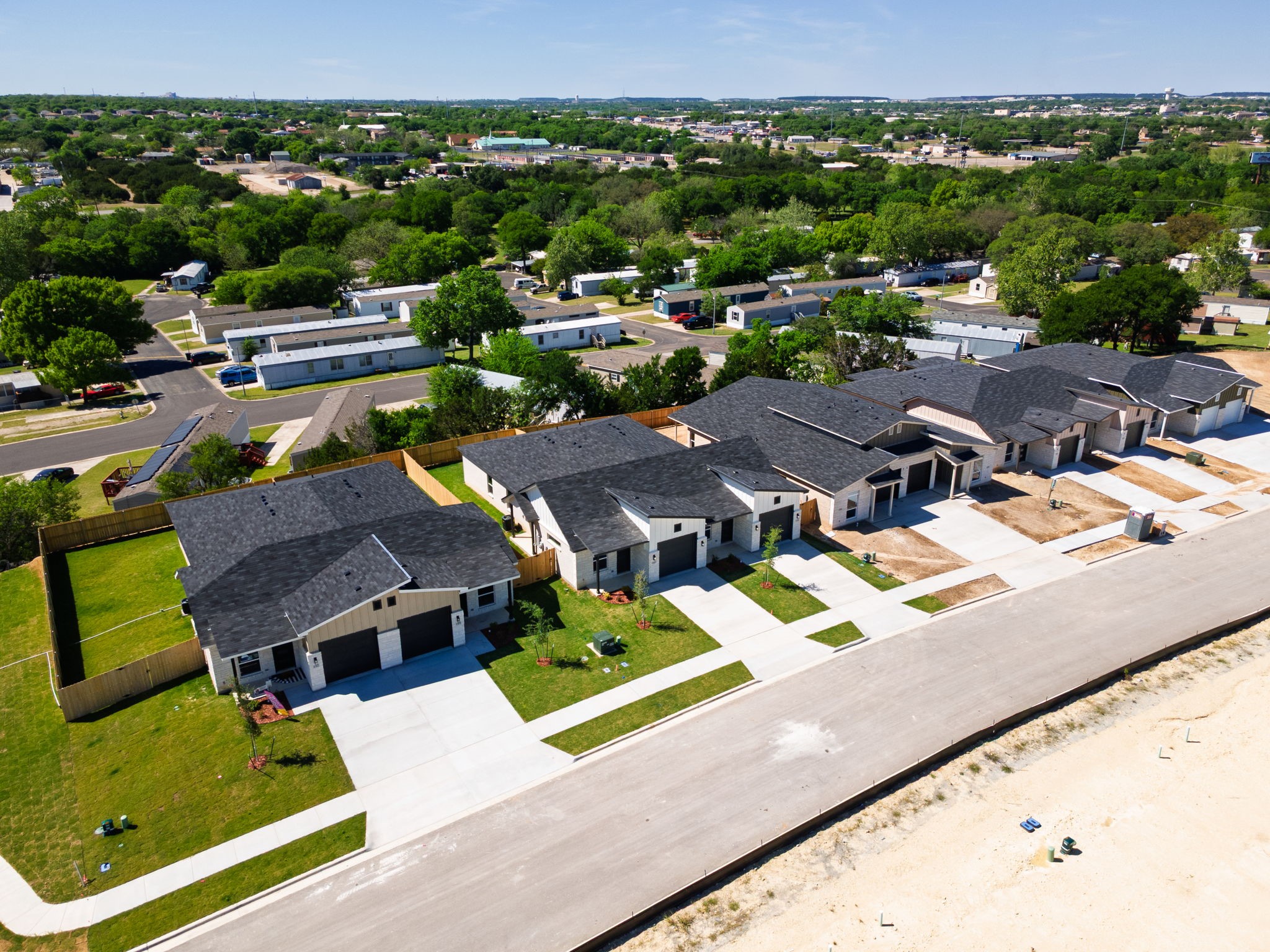 1313 Lone Pine Way