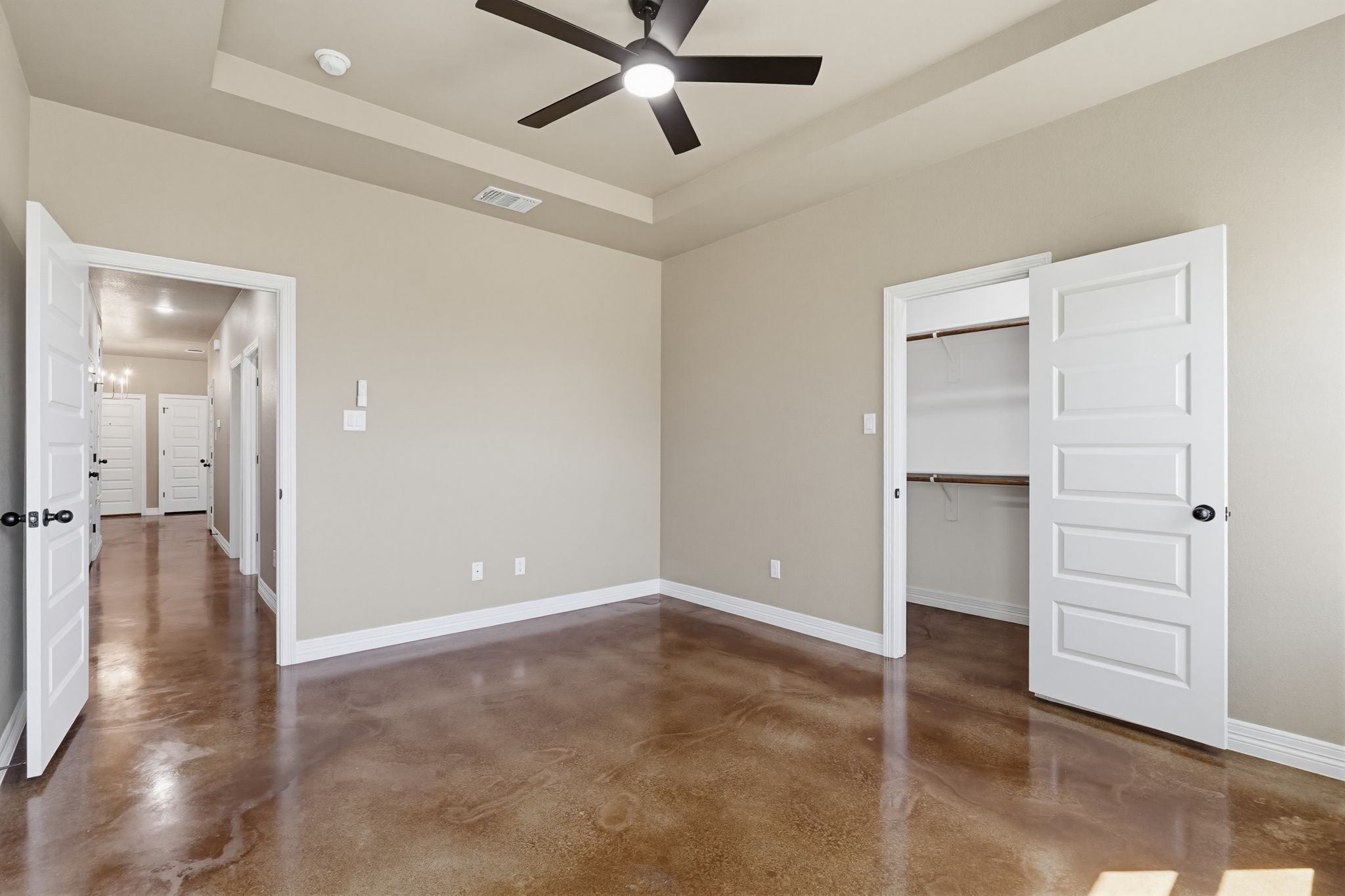 1313 Lone Pine Way