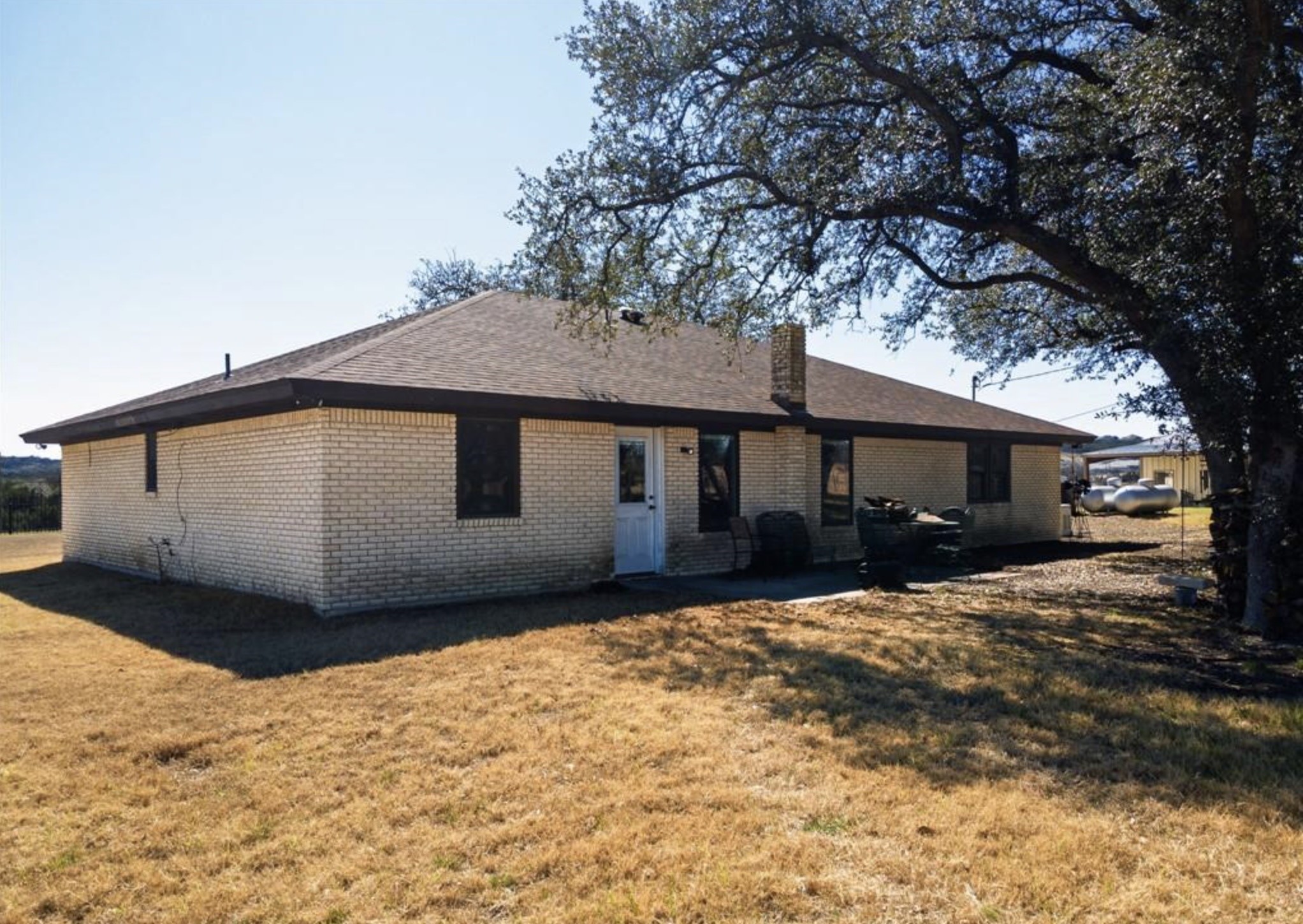 1624 W Business 190