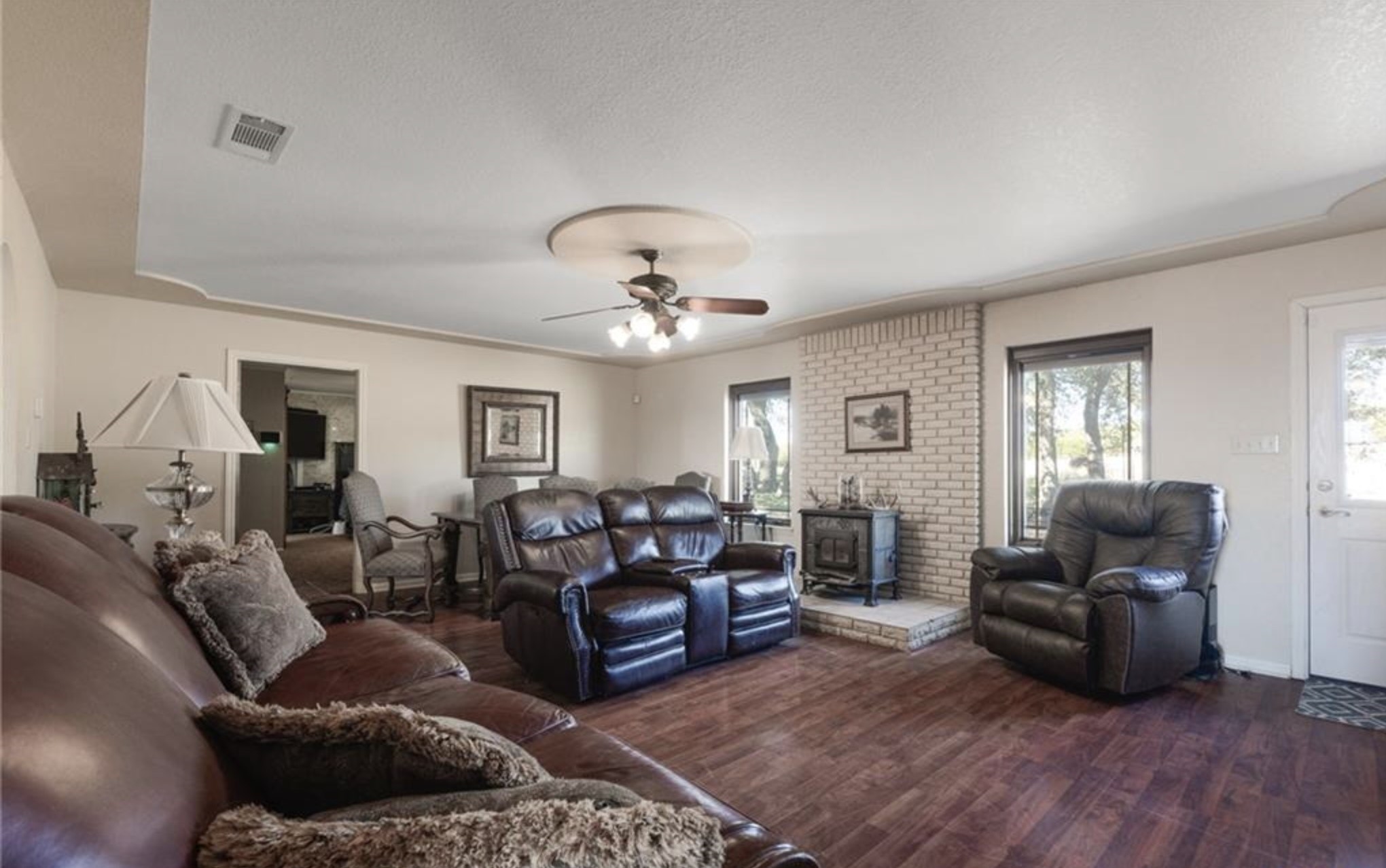 1624 W Business 190