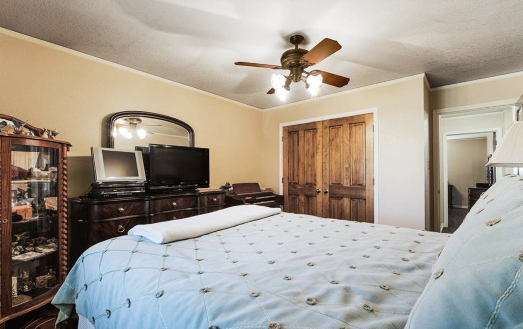 1624 W Business 190