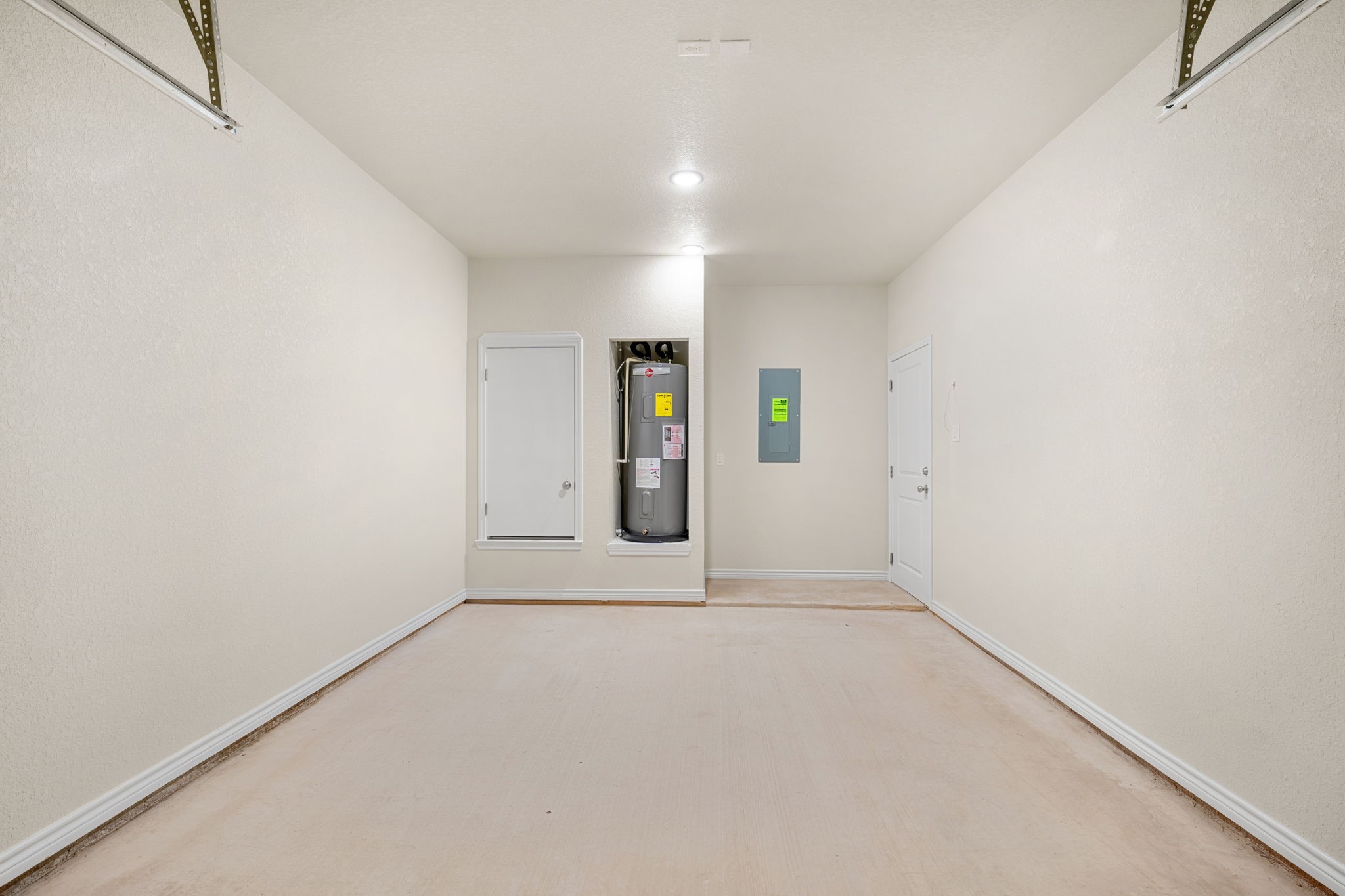 410 W Avenue C