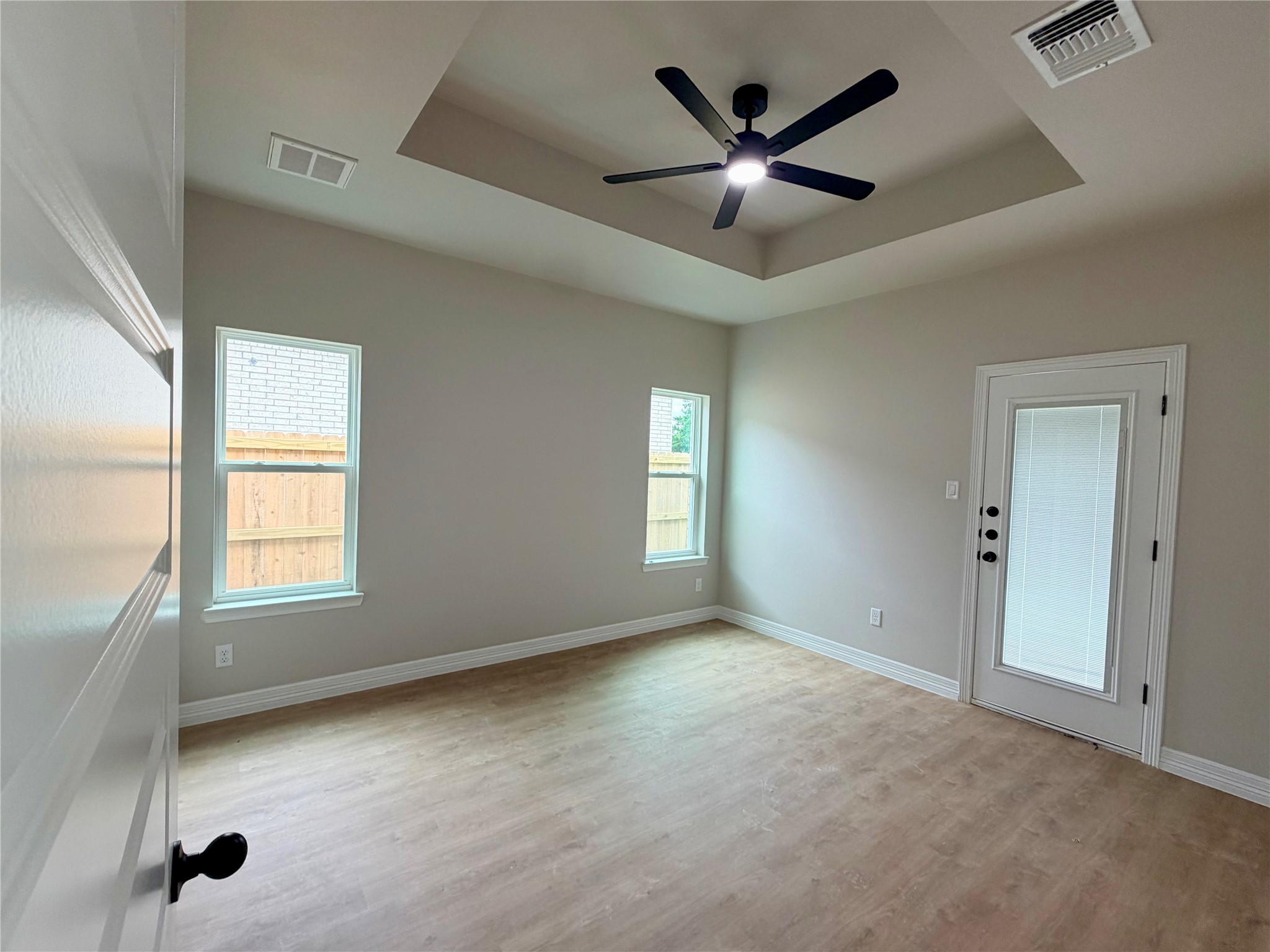 1309 Lone Pine Way
