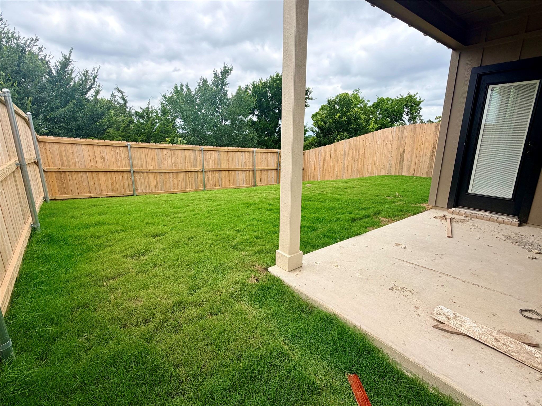 1309 Lone Pine Way
