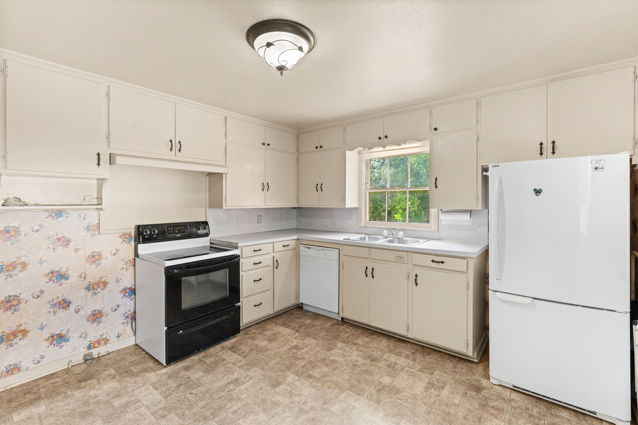 609 Oakhill Drive