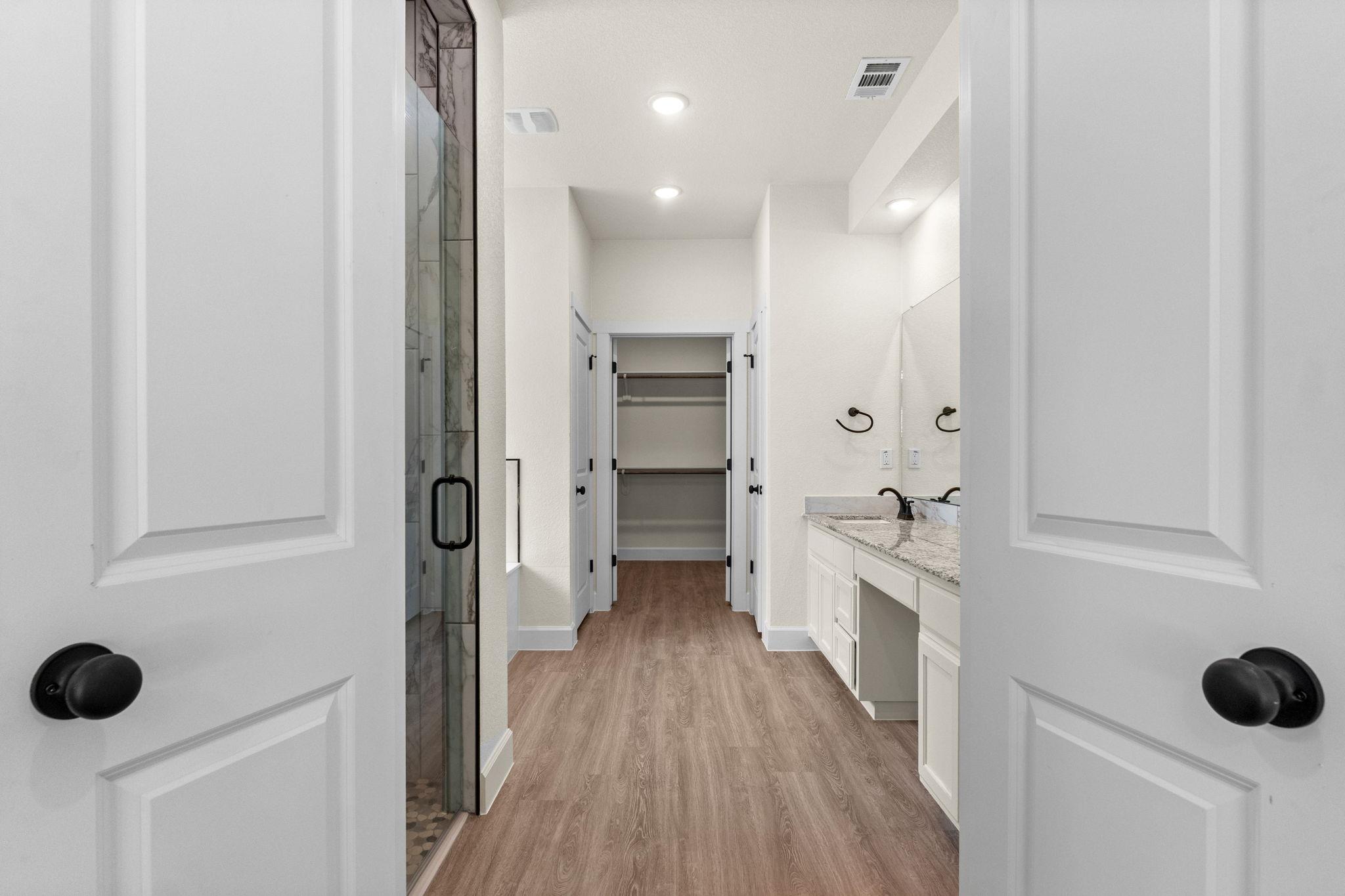 2119 Blackhawk LOOP