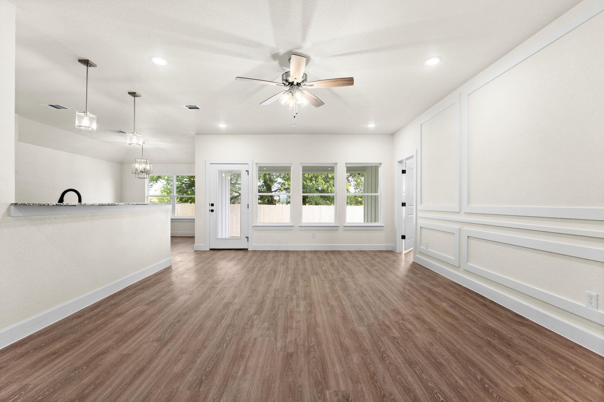 2119 Blackhawk LOOP