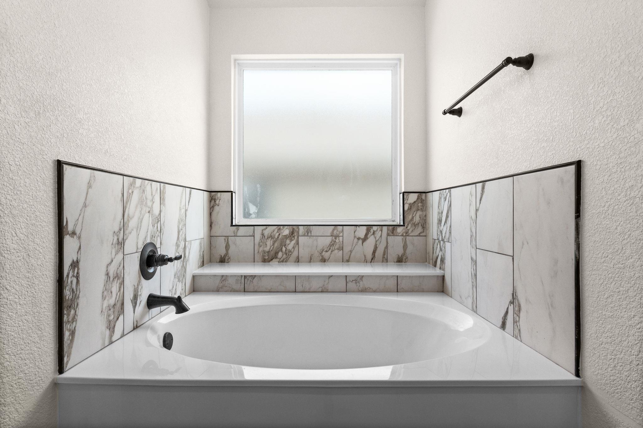 2119 Blackhawk LOOP