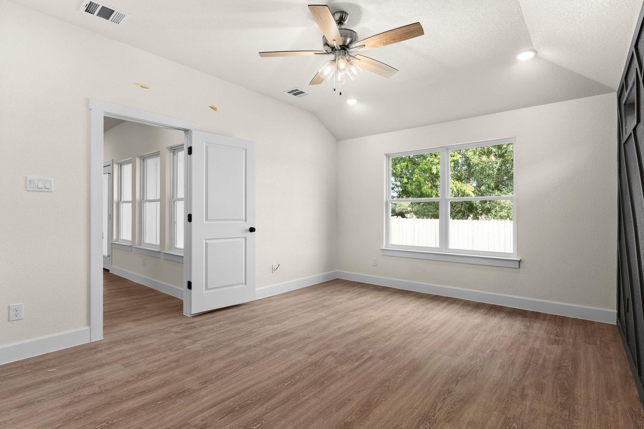 2119 Blackhawk LOOP