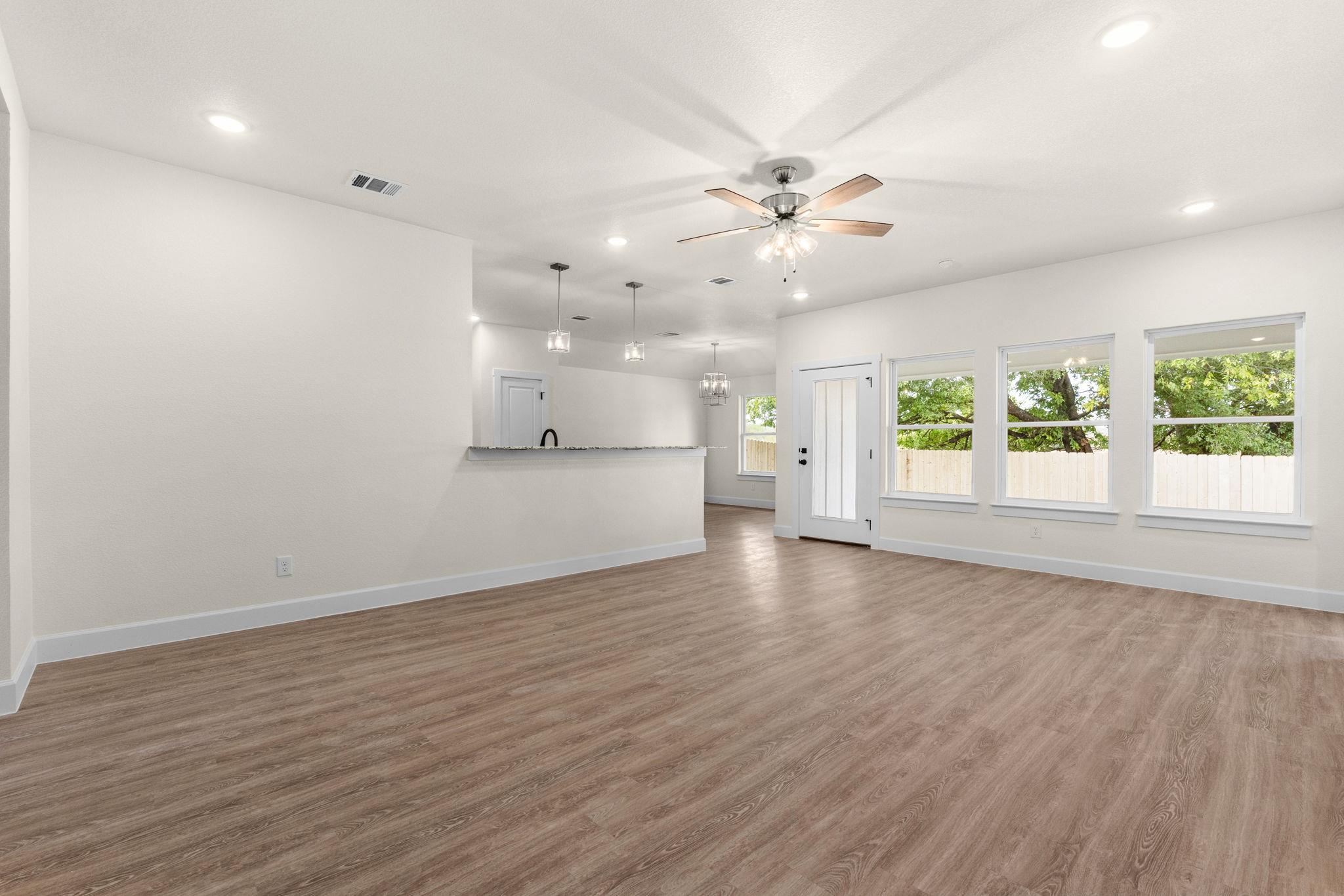 2119 Blackhawk LOOP