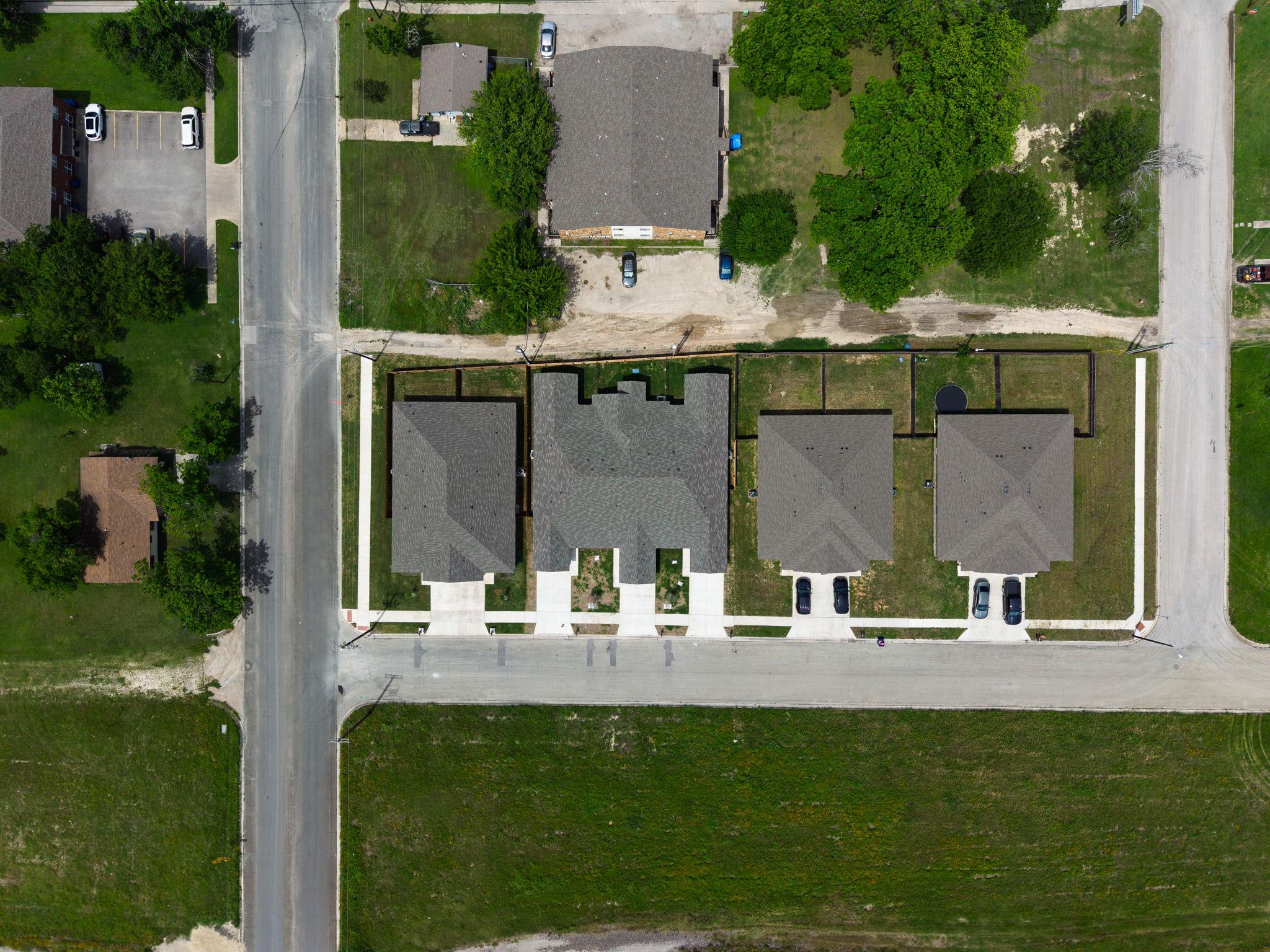 406, 408, & 410 W Ave C